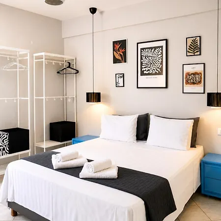 Anthonas House Апартаменты *