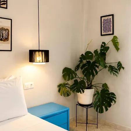 Апартаменты Anthonas House *