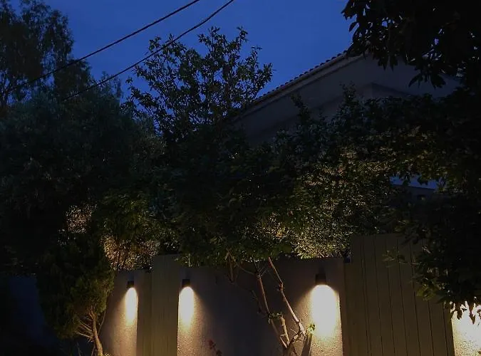 Anthonas House 아파트