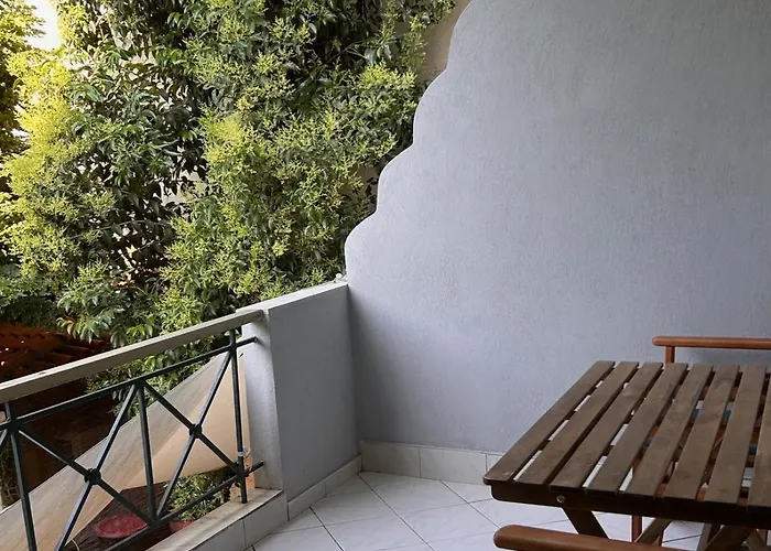 Anthonas House 아파트 니키티