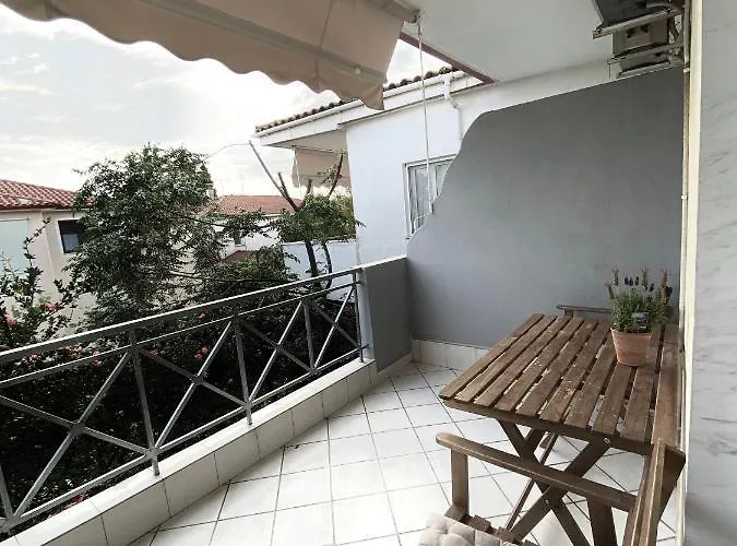 Anthonas House Apartment *