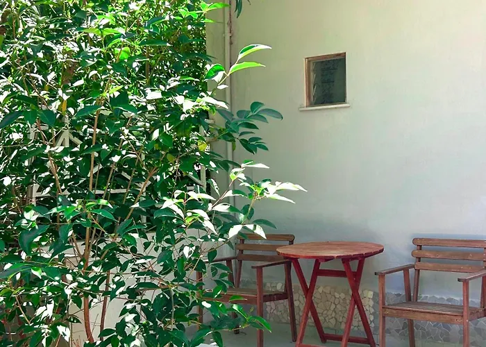 Anthonas House Apartment *