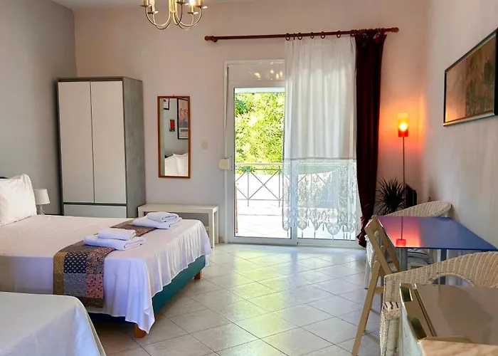 Anthonas House Apartment *